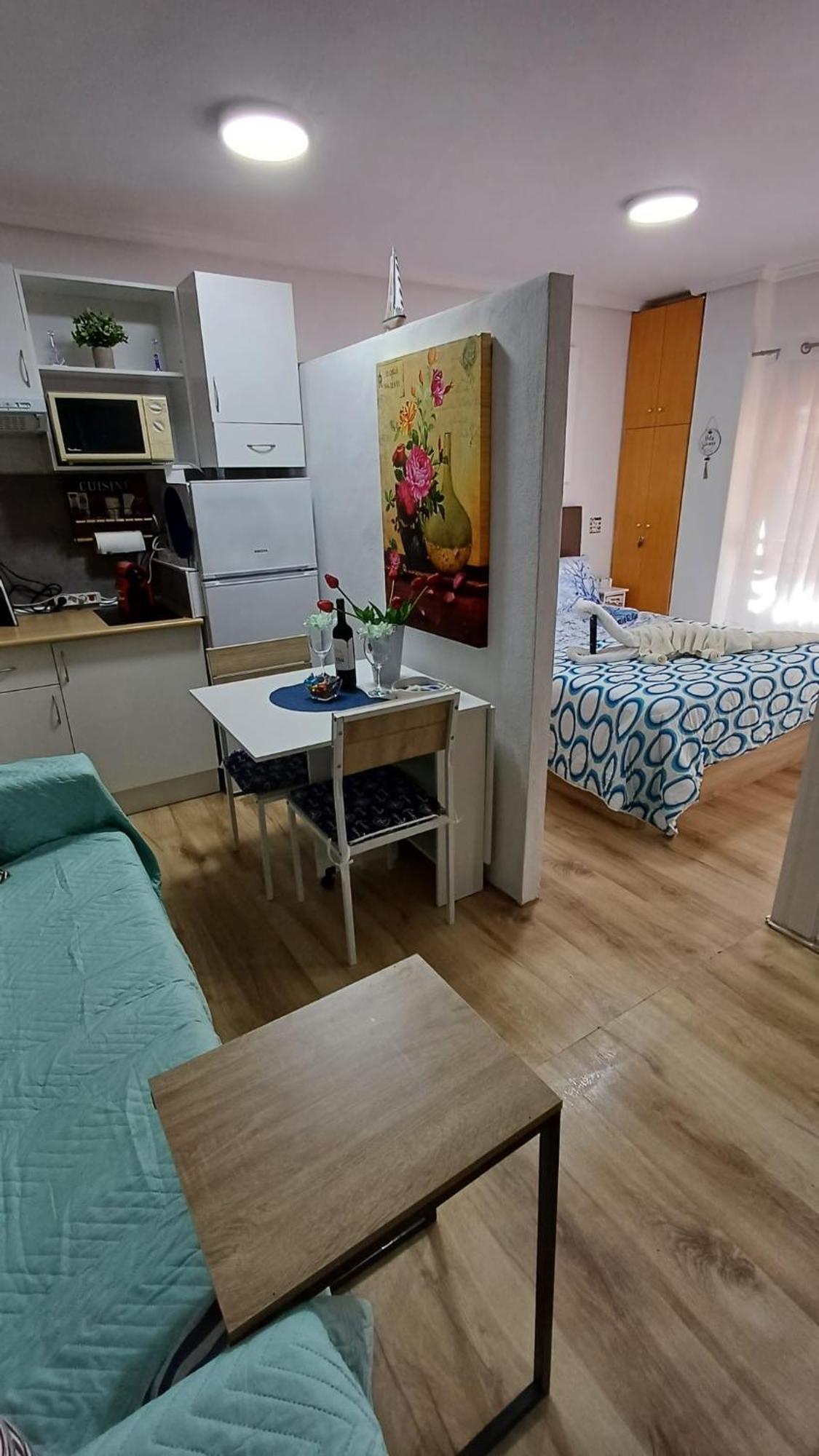 Alicante Postiguet Studios Extérieur photo